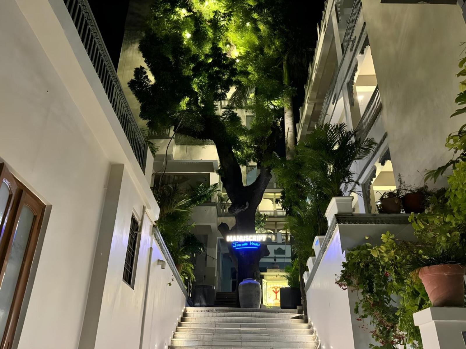 Manuscript - Jhilwara Haveli Hotel Udaipur Exterior photo