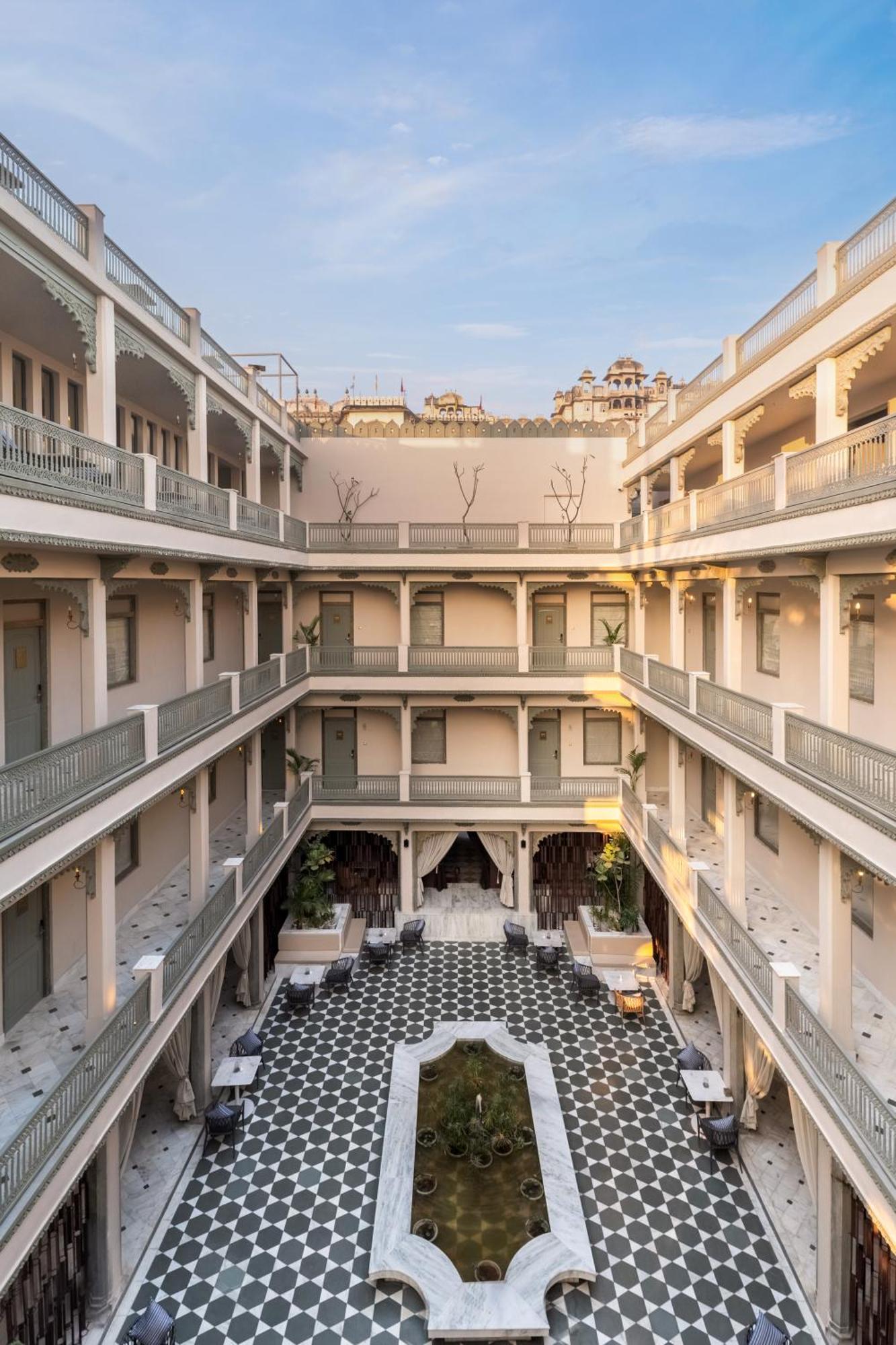 Manuscript - Jhilwara Haveli Hotel Udaipur Exterior photo