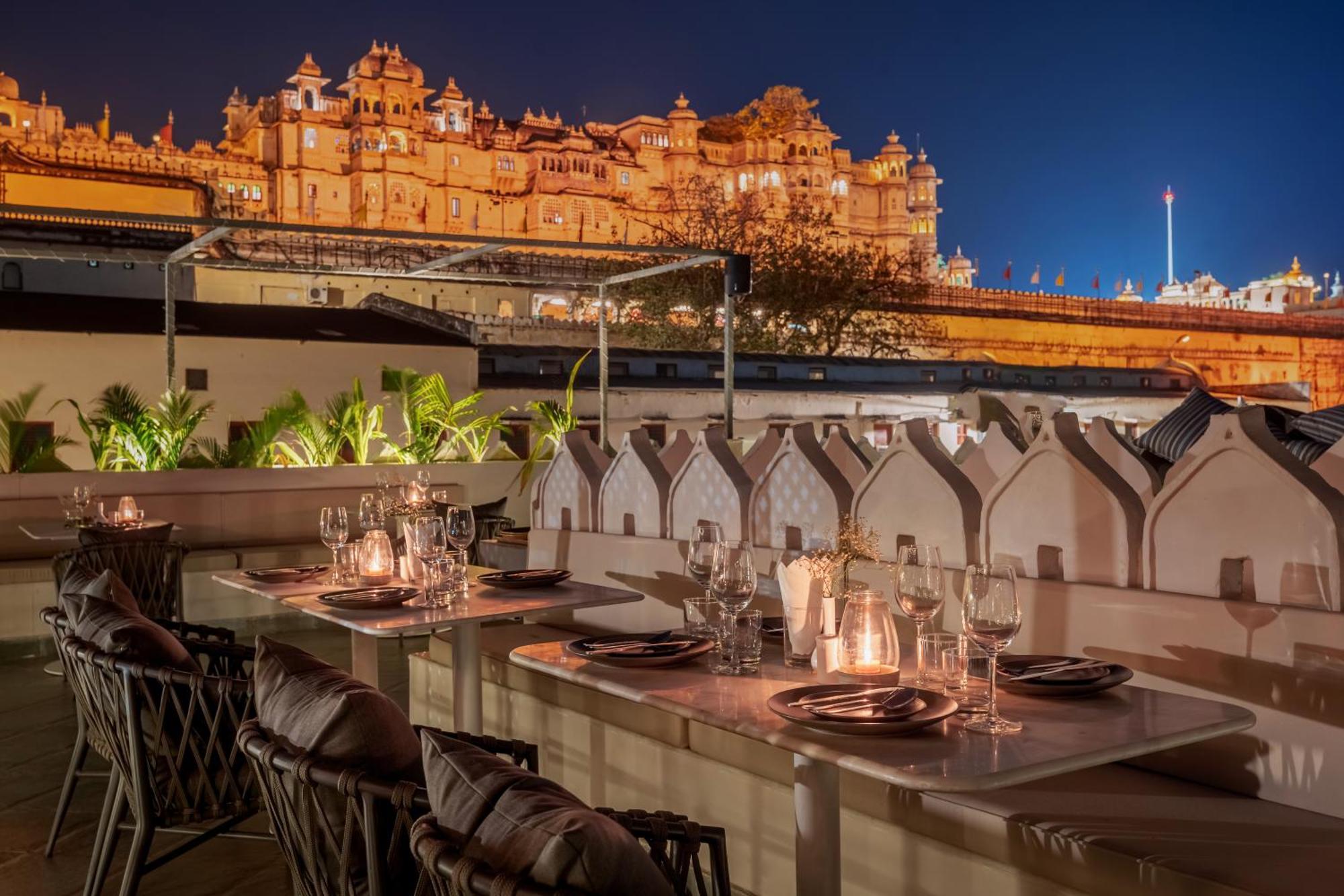 Manuscript - Jhilwara Haveli Hotel Udaipur Exterior photo